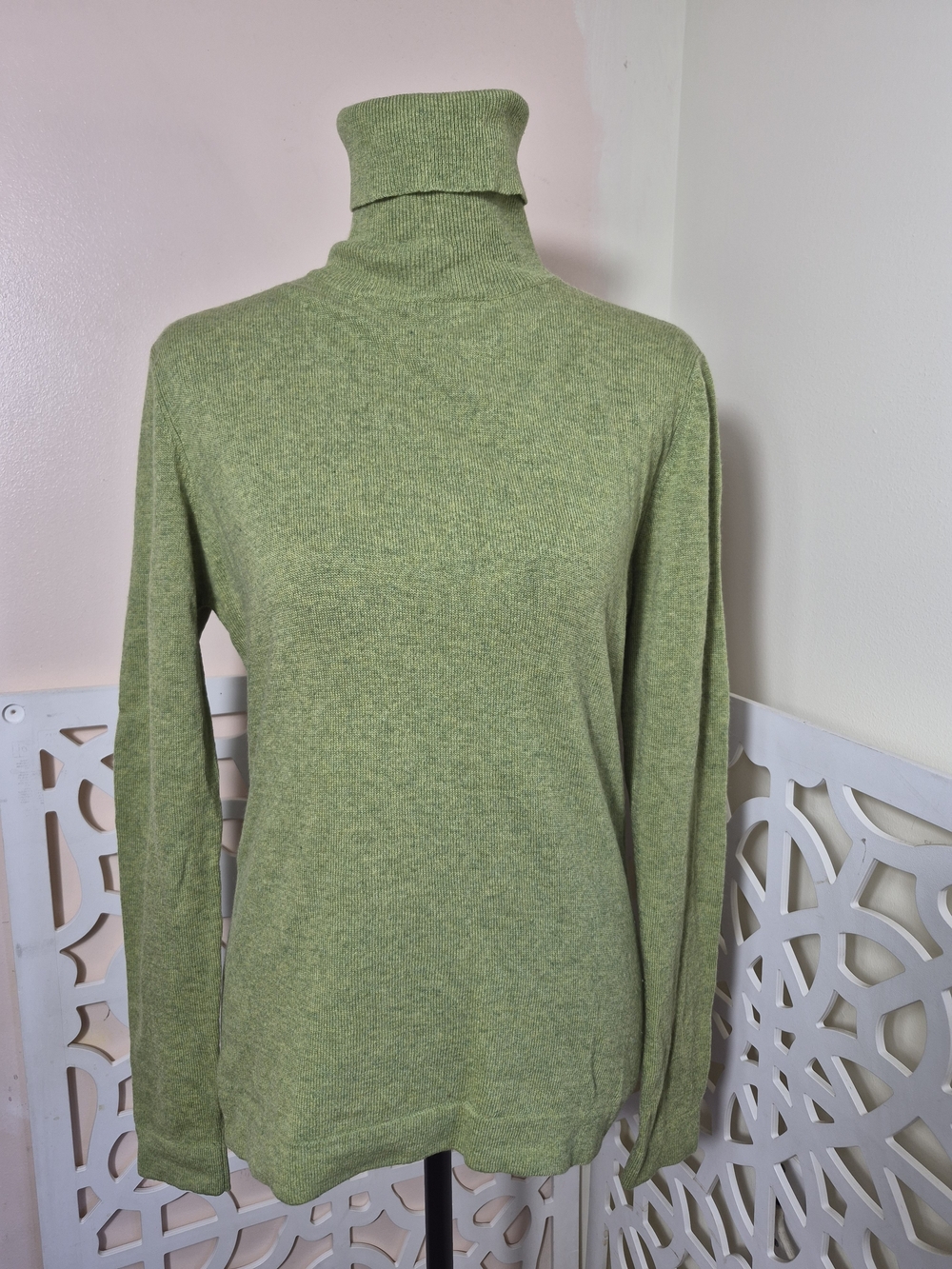 Vintage Womens 100% Cashmere Turtleneck Sweater Sutton Studio Bloomingdales M